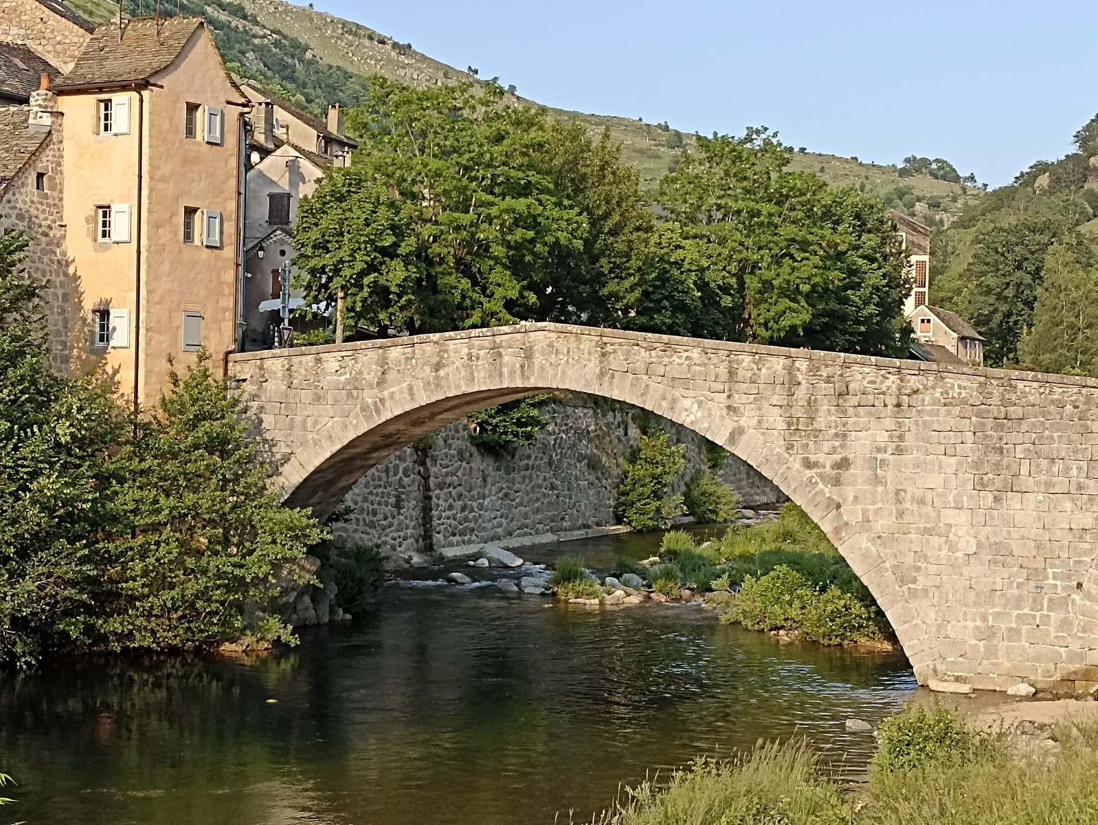 15 Juin: Huitième étape du Bleymard au Pont-de-Montvert par le Mont Lozère (1699m)