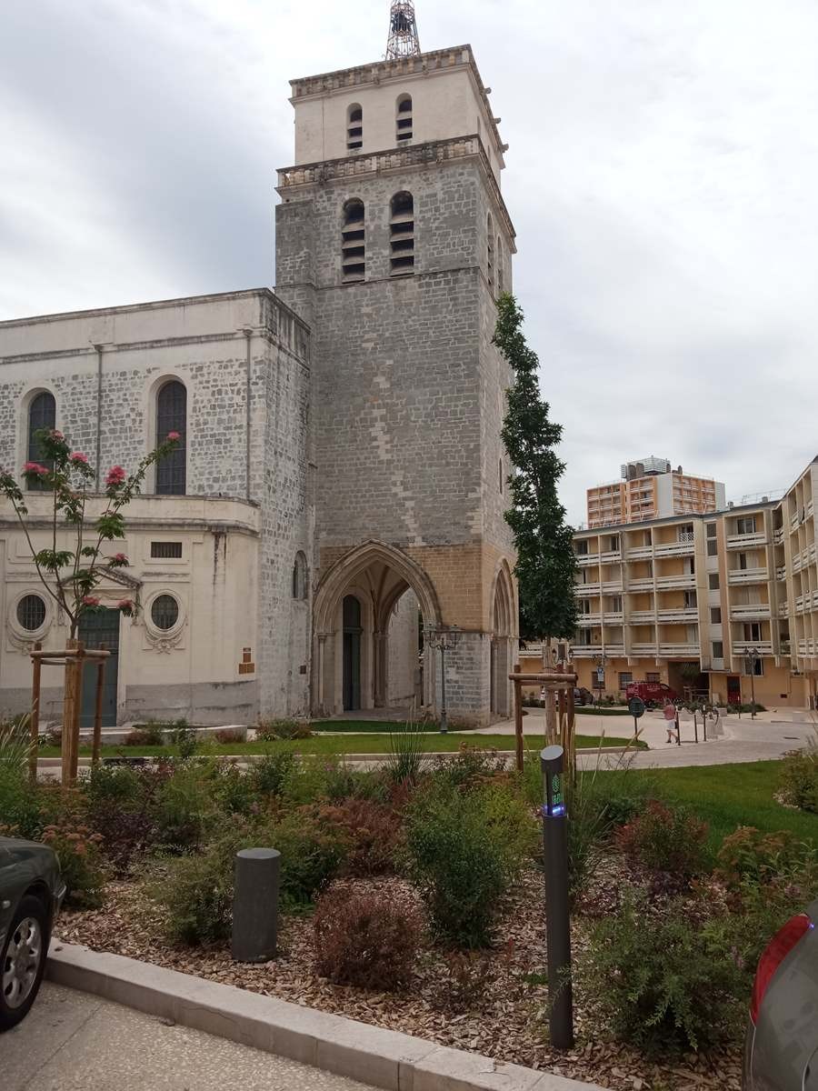 20 Juin: Visite d'Alès avant le retour
